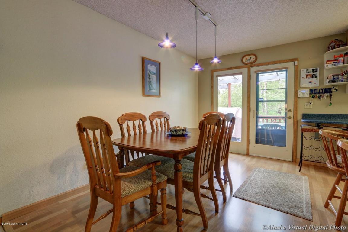 10108 Hillcrest Ln, Eagle River, AK 99577 photo 7