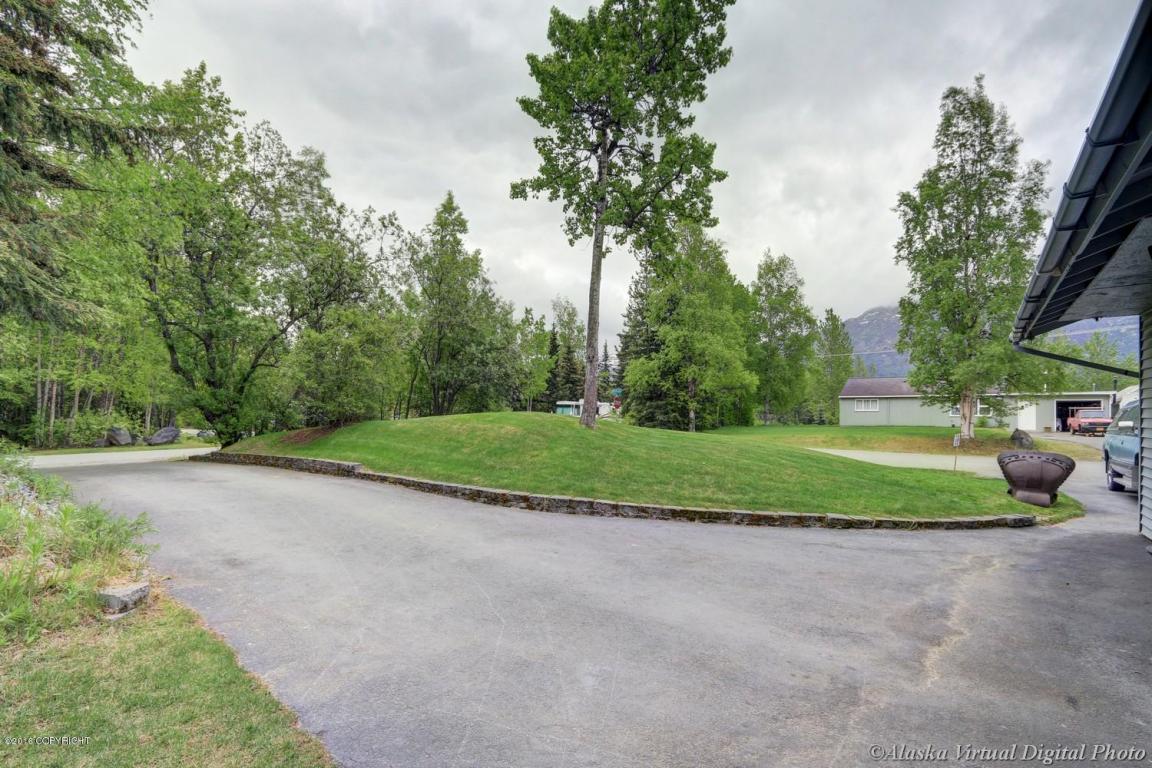 10108 Hillcrest Ln, Eagle River, AK 99577 photo 3