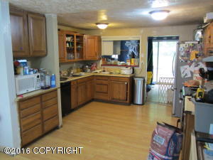 1604 Twining St, Anchorage, AK 99504 photo 3