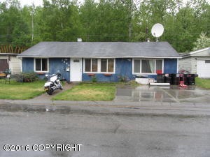 1604 Twining St, Anchorage, AK 99504 photo 1