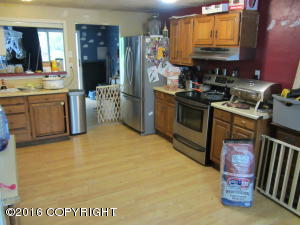 1604 Twining St, Anchorage, AK 99504 photo 4
