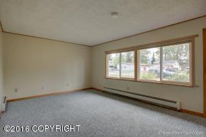 8013 E 5th Ave, Anchorage, AK 99504 photo 4