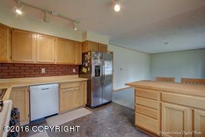 8013 E 5th Ave, Anchorage, AK 99504 photo 5