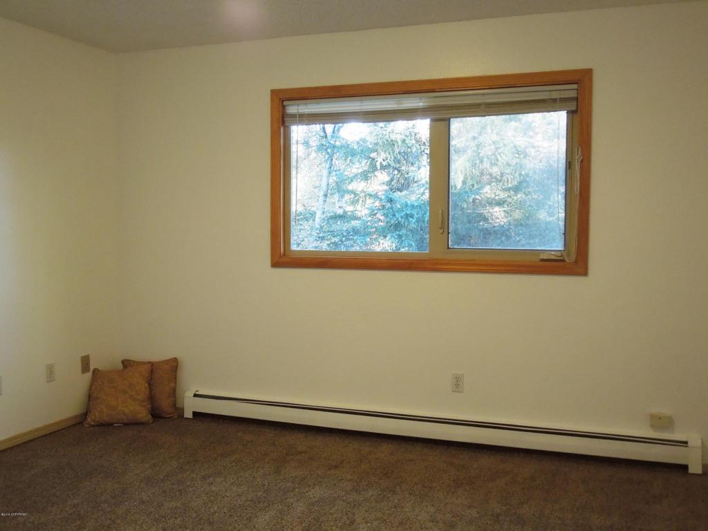 9850 Annette Cir, Eagle River, AK 99577 photo 15
