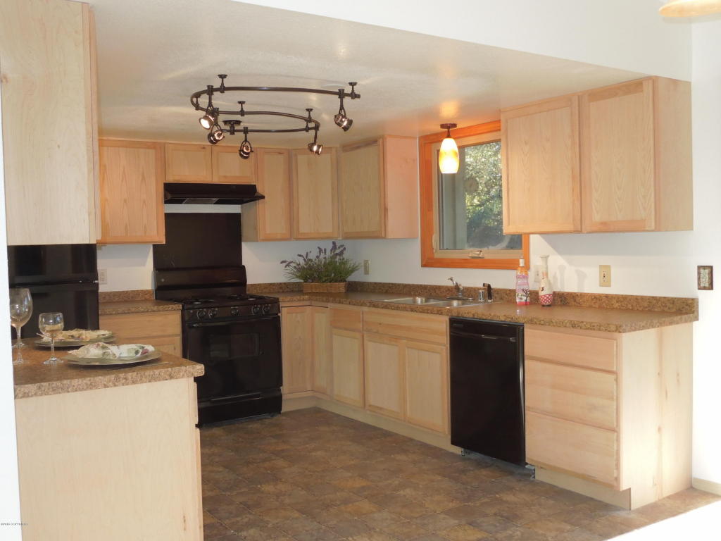 9850 Annette Cir, Eagle River, AK 99577 photo 5