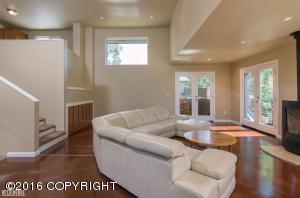 8017 Lloyd Dr, Anchorage, AK 99502 photo 1