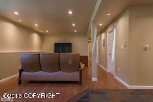 8017 Lloyd Dr, Anchorage, AK 99502 photo 24