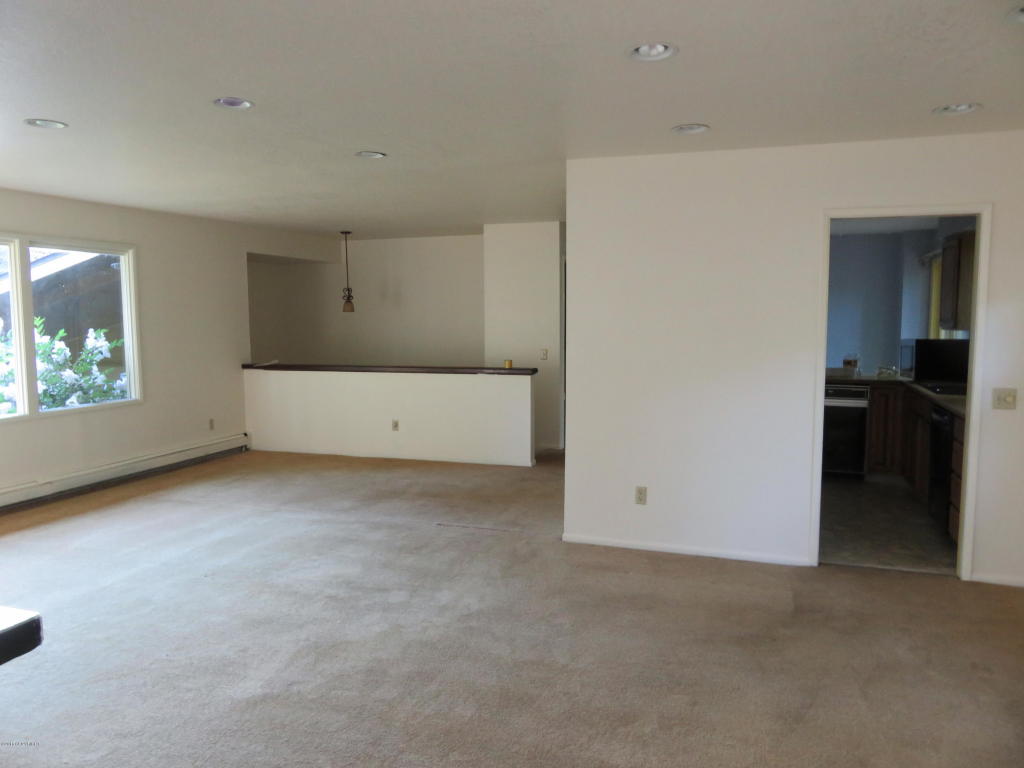 3215 Westmar Cir, Anchorage, AK 99508 photo 9