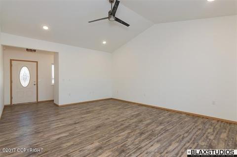 2700 Desert Eagle Loop, North Pole, AK 99705 photo 11