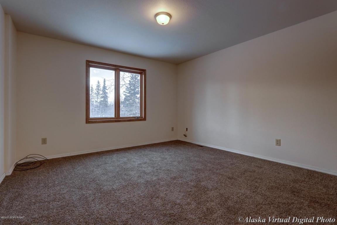 10170 E Ortner Loop, Palmer, AK 99645 photo 9