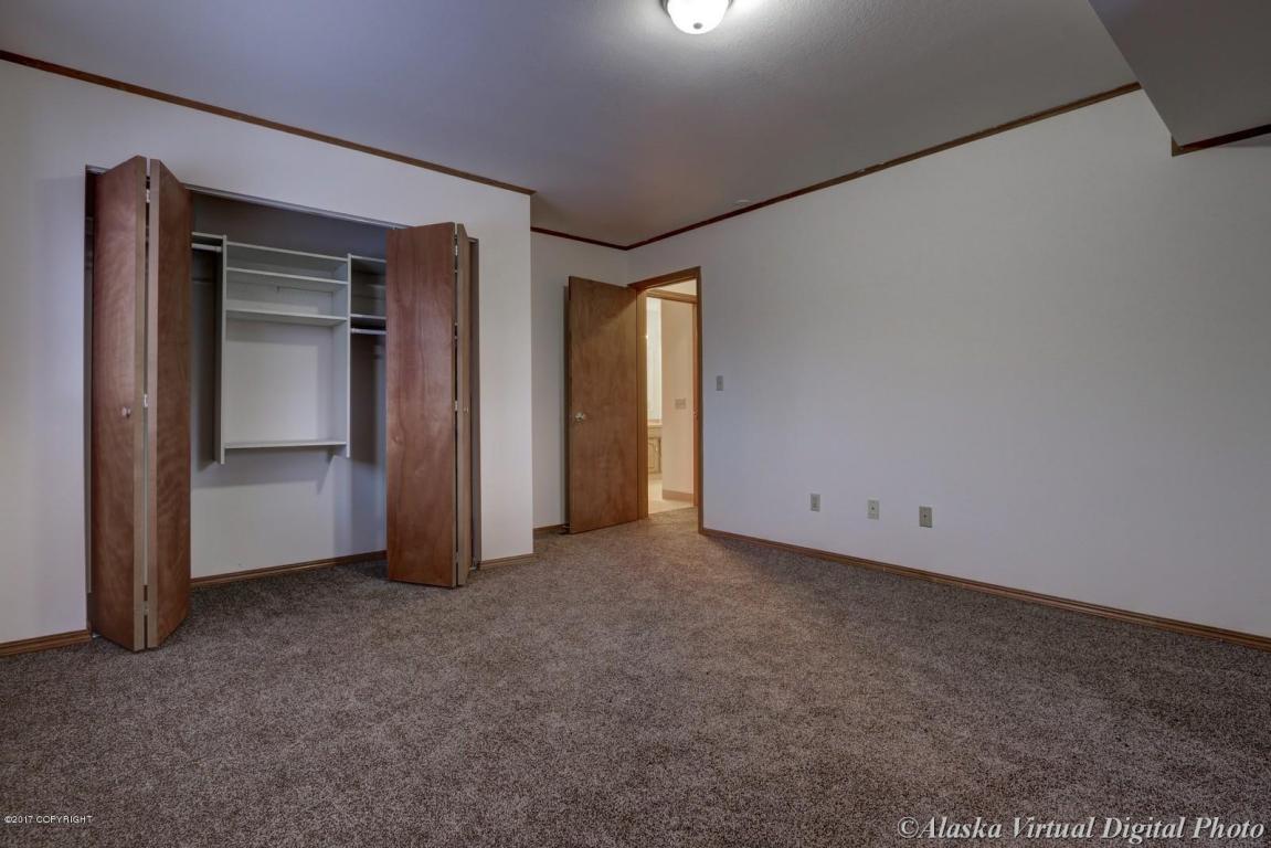 10170 E Ortner Loop, Palmer, AK 99645 photo 11