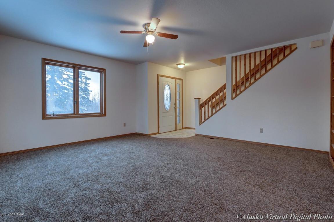 10170 E Ortner Loop, Palmer, AK 99645 photo 3