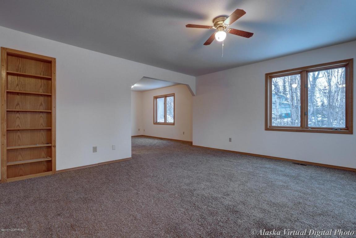 10170 E Ortner Loop, Palmer, AK 99645 photo 4