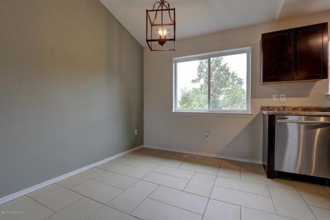 817 Irwin St, Anchorage, AK 99508 photo 5