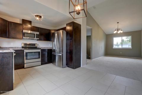 817 Irwin St, Anchorage, AK 99508 photo 6