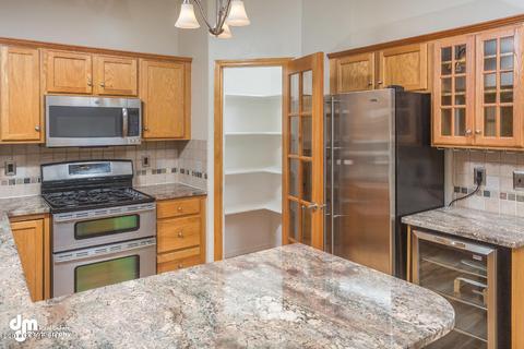 8635 Bell Pl, Anchorage, AK 99507 photo 10