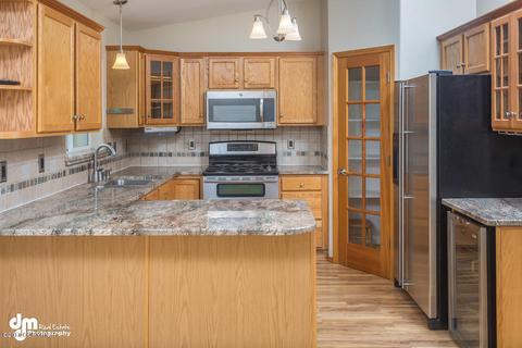 8635 Bell Pl, Anchorage, AK 99507 photo 12