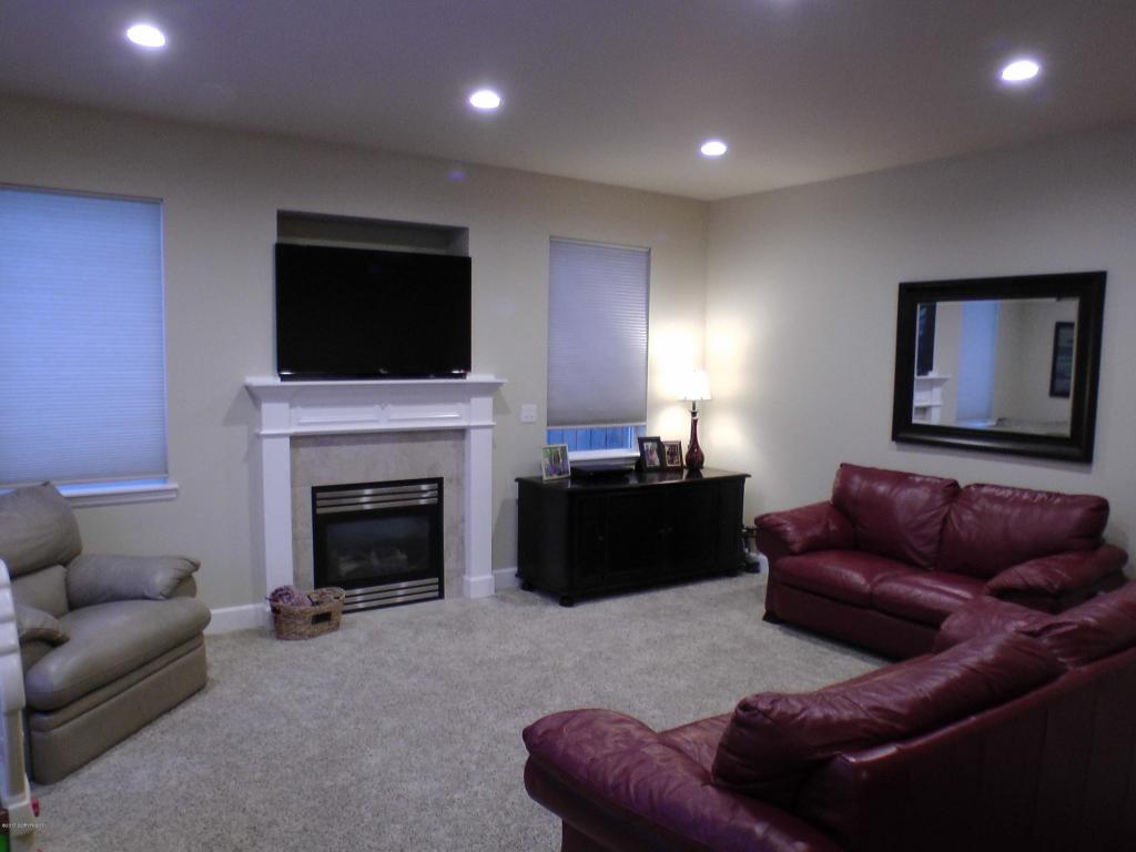 13186 Rosser Dr, Eagle River, AK 99577 photo 5