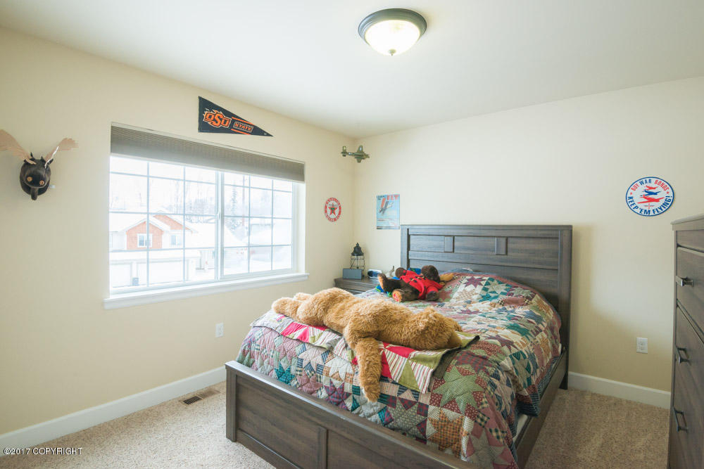 13186 Rosser Dr, Eagle River, AK 99577 photo 17