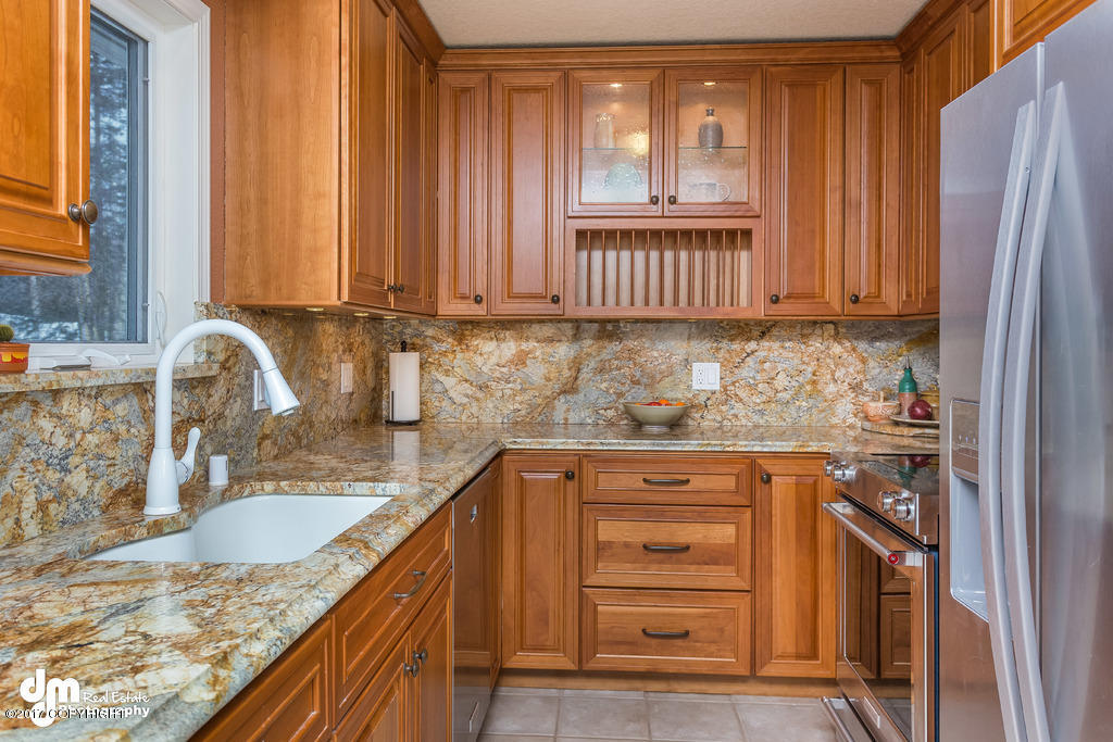 4841 Jumar Ave, Anchorage, AK 99516 photo 2