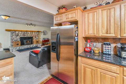 20527 Stephen Cir, Chugiak, AK 99567 photo 12
