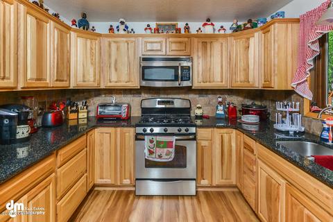 20527 Stephen Cir, Chugiak, AK 99567 photo 9