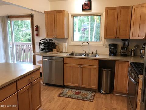 8330 E 11th Ct, Anchorage, AK 99504 photo 13