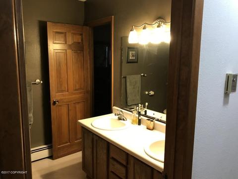 8330 E 11th Ct, Anchorage, AK 99504 photo 21