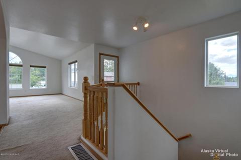 7130 Clairmont Cir, Anchorage, AK 99507 photo 3