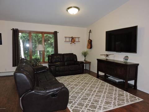 21951 Sheltering Spruce Loop, Chugiak, AK 99567 photo 5