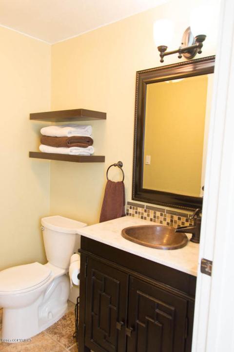 9501 Puffin Cir, Eagle River, AK 99577 photo 28
