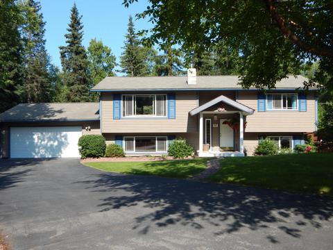 8421 Comet Ct, Anchorage, AK 99507 photo 1