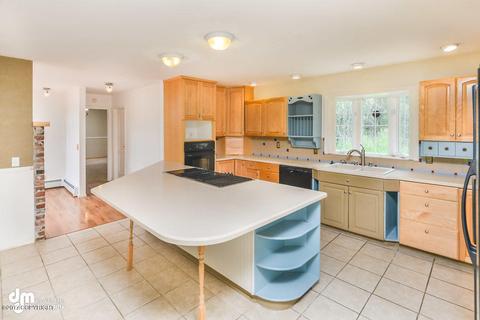 18895 Mountain Rd, Chugiak, AK 99567 photo 4