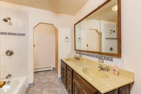 6911 E 12th Ave, Anchorage, AK 99504 photo 17