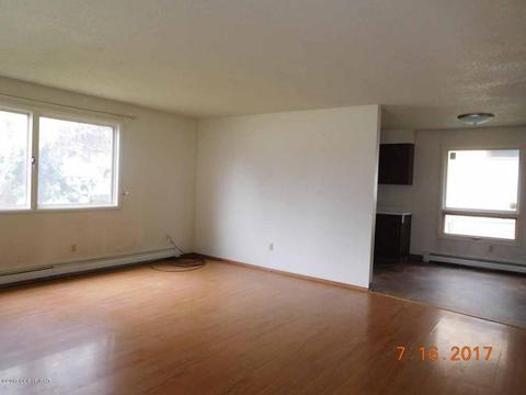 6033 E 22nd Ave, Anchorage, AK 99504 photo 2