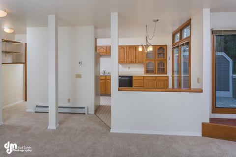 6540 Cimarron Cir, Anchorage, AK 99504 photo 5