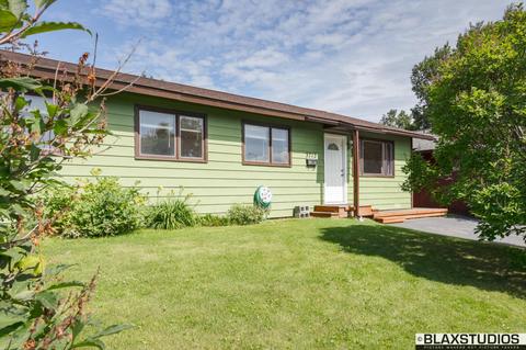 3713 E 18th Ave, Anchorage, AK 99508 photo 1