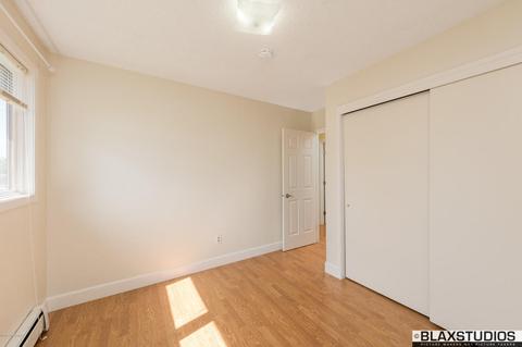 3713 E 18th Ave, Anchorage, AK 99508 photo 16
