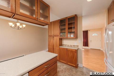 3713 E 18th Ave, Anchorage, AK 99508 photo 6