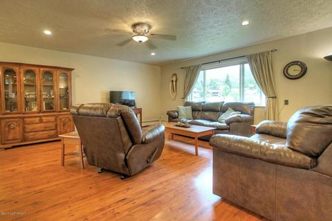 10534 Chisana St, Eagle River, AK 99577 photo 8