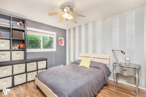 9610 Morningside Loop # B15, Anchorage, AK 99515 photo 17