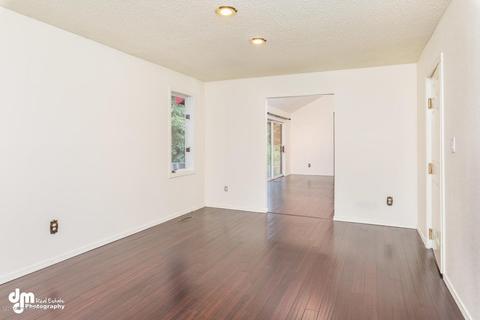 9110 Jupiter Dr, Anchorage, AK 99507 photo 7