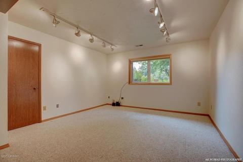 7251 Christopher Cir, Anchorage, AK 99507 photo 17