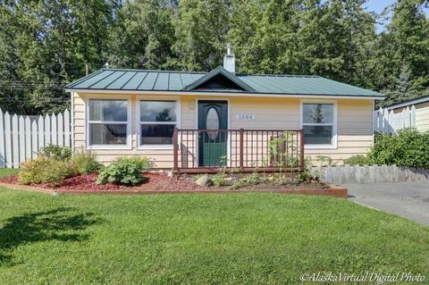 1504 Twining Dr, Anchorage, AK 99504 photo 1