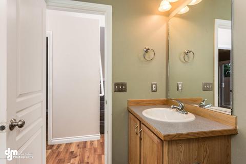 9727 Morningside Loop # 4, Anchorage, AK 99515 photo 31
