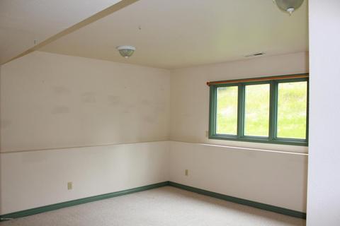 19133 Unalaska Cir, Eagle River, AK 99577 photo 11