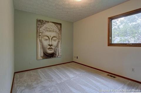 9750 Newhaven Loop, Anchorage, AK 99507 photo 12