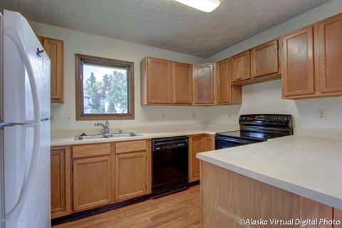 9750 Newhaven Loop, Anchorage, AK 99507 photo 8