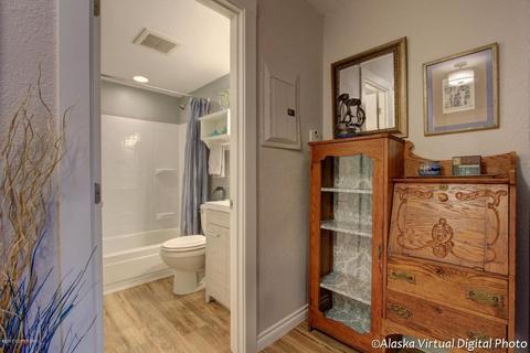 6831 E 10th Ave, Anchorage, AK 99504 photo 15