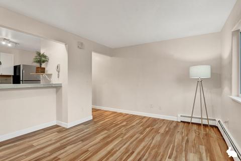 5018 E 43rd Ave # 10, Anchorage, AK 99508 photo 9